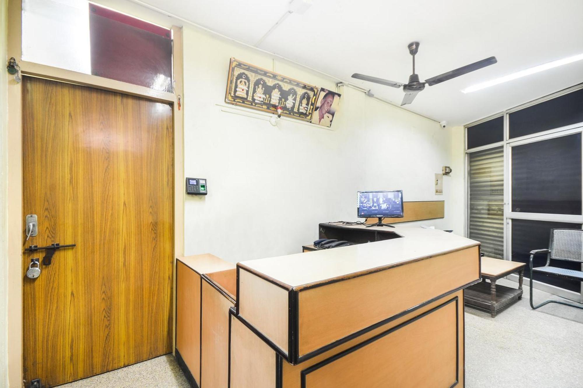 Hotel O Aruljothi Gandhipuram Bus Terminus Coimbatore Esterno foto